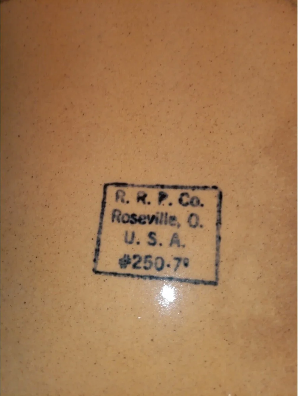 R. R. P. Co. Stoneware Bowl USA MPN 250-7 Tan Round Printed Backstamp